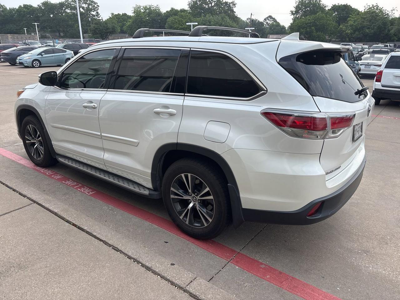2016 Toyota Highlander XLE Hurst TX
