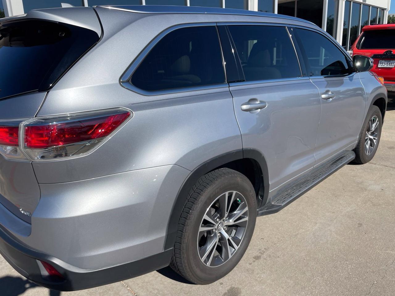 2016 Toyota Highlander XLE Hurst TX