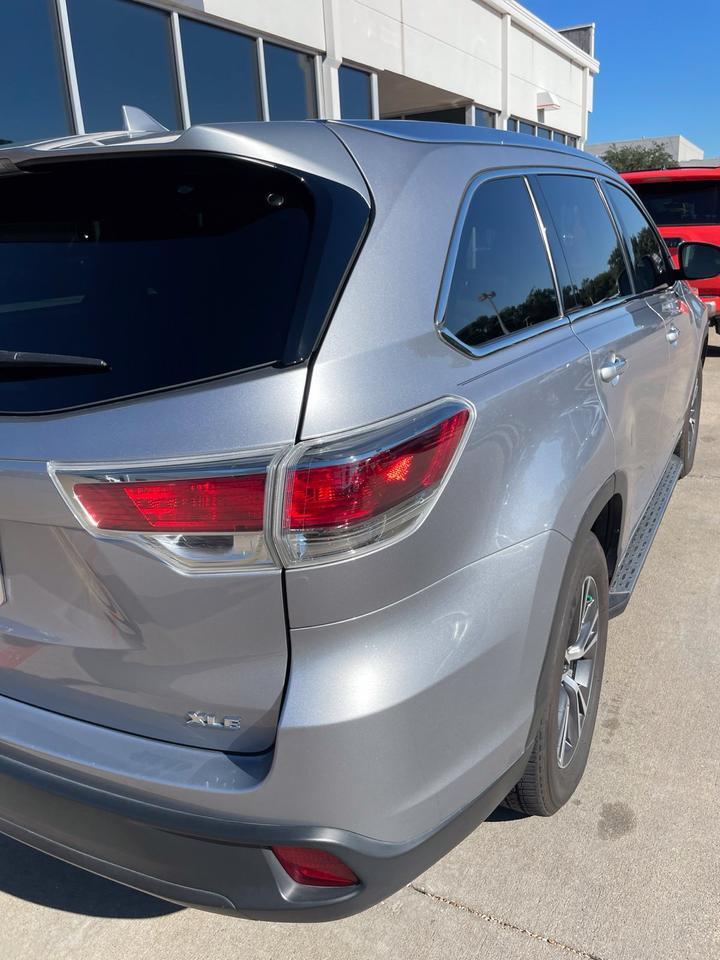 2016 Toyota Highlander XLE Hurst TX