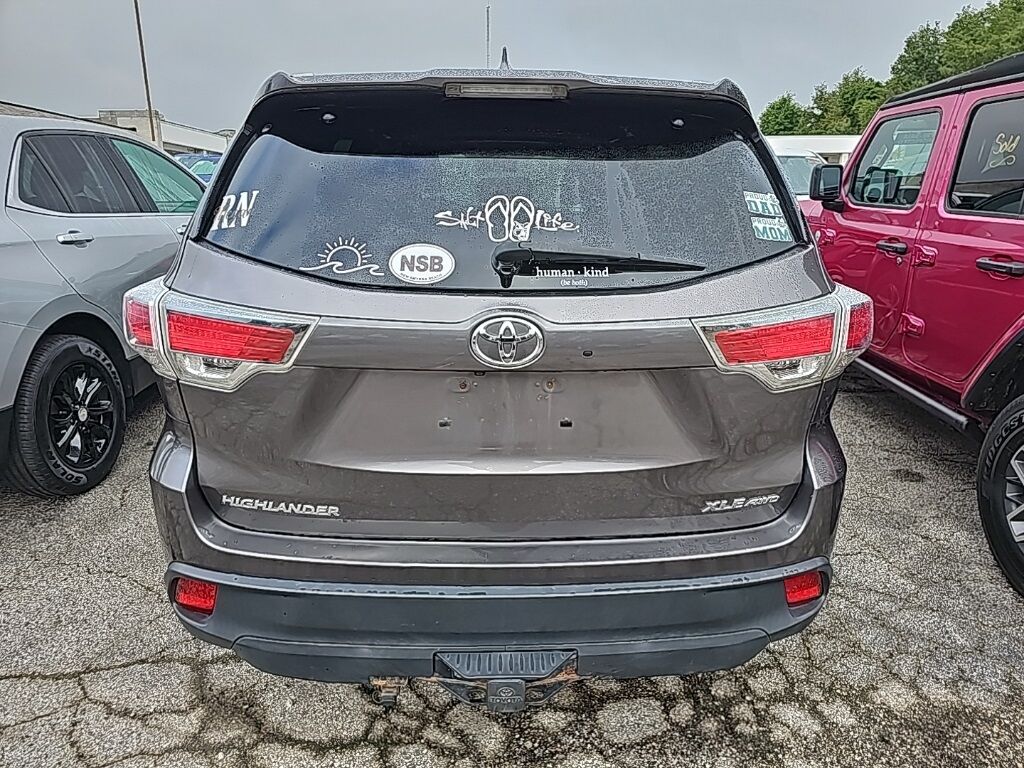 2016 Toyota Highlander XLE V6 Akron OH