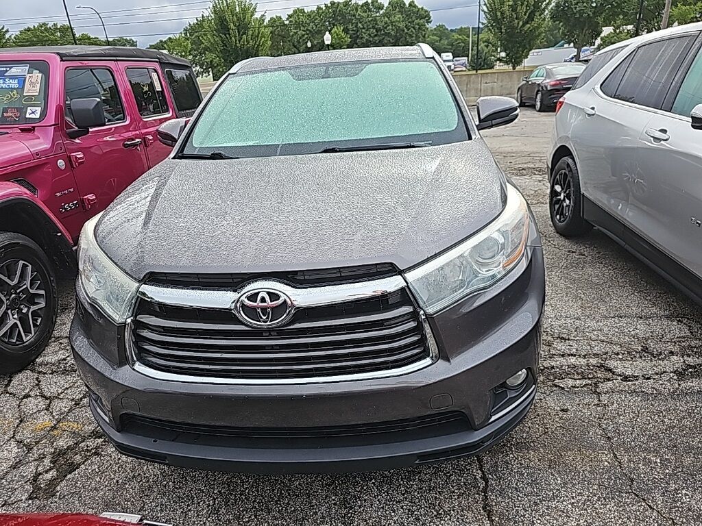 2016 Toyota Highlander XLE V6 Akron OH