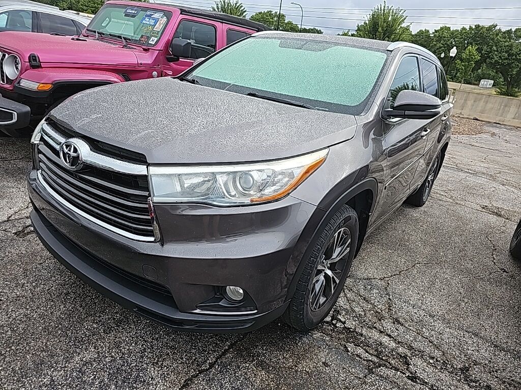 2016 Toyota Highlander XLE V6 Akron OH