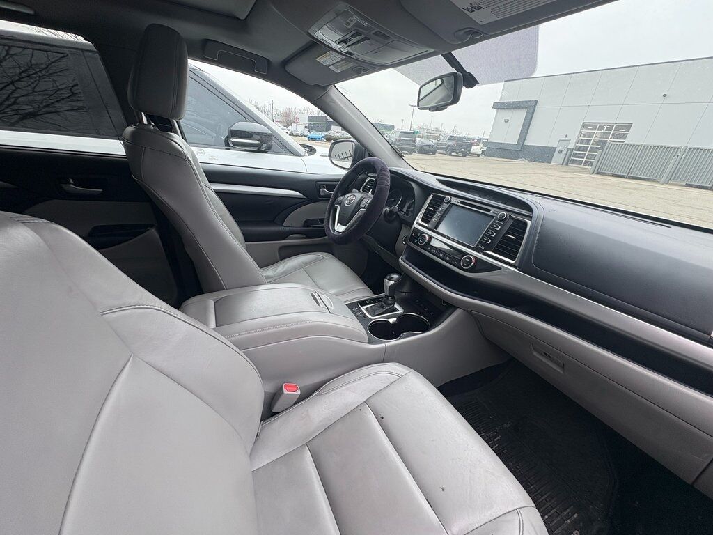 2016 Toyota Highlander XLE V6 Indianapolis IN