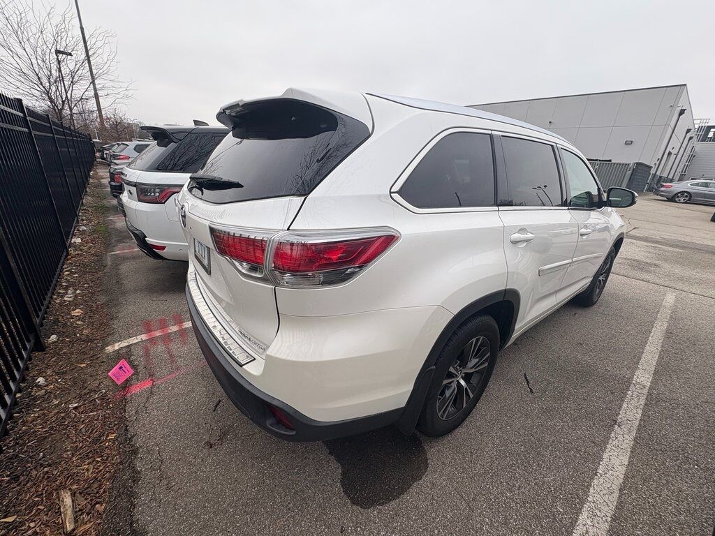 2016 Toyota Highlander XLE V6 Indianapolis IN
