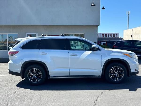 2016 Toyota Highlander XLE V6