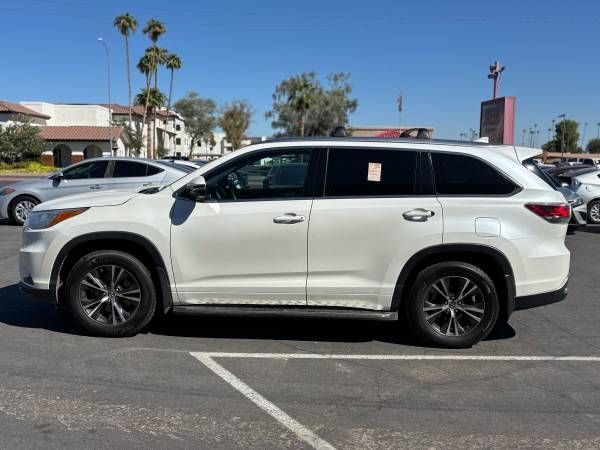 2016 Toyota Highlander Base Hybrid photo 4