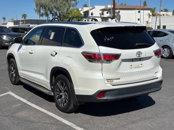 2016 Toyota Highlander Base Hybrid photo 3