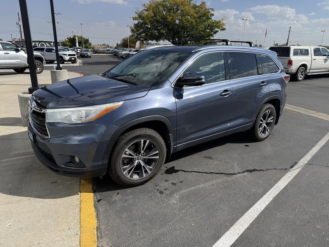 2016 Toyota Highlander XLE V6 Ontario OR