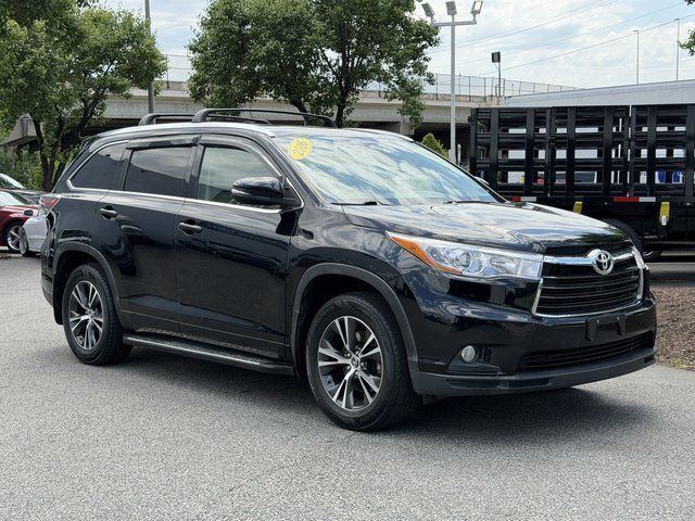2016 Toyota Highlander XLE V6