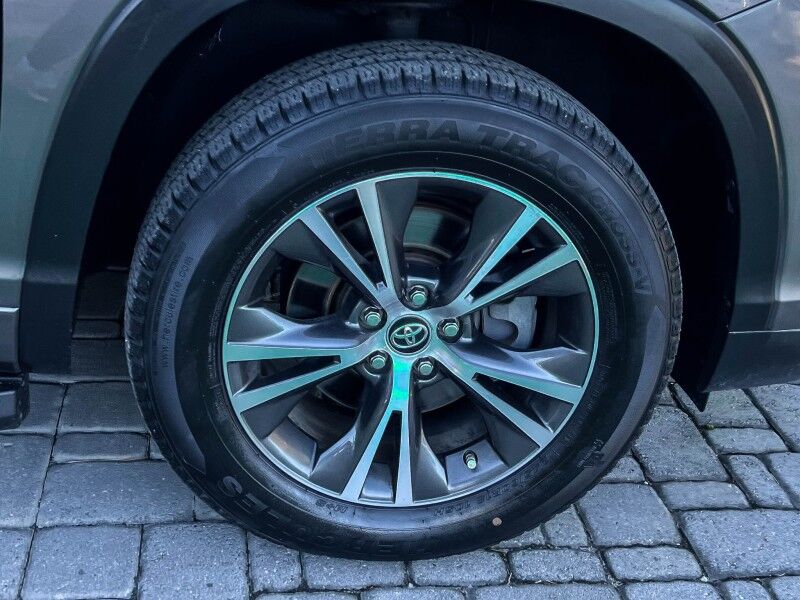 2016 Toyota Highlander XLE Wilmington NC