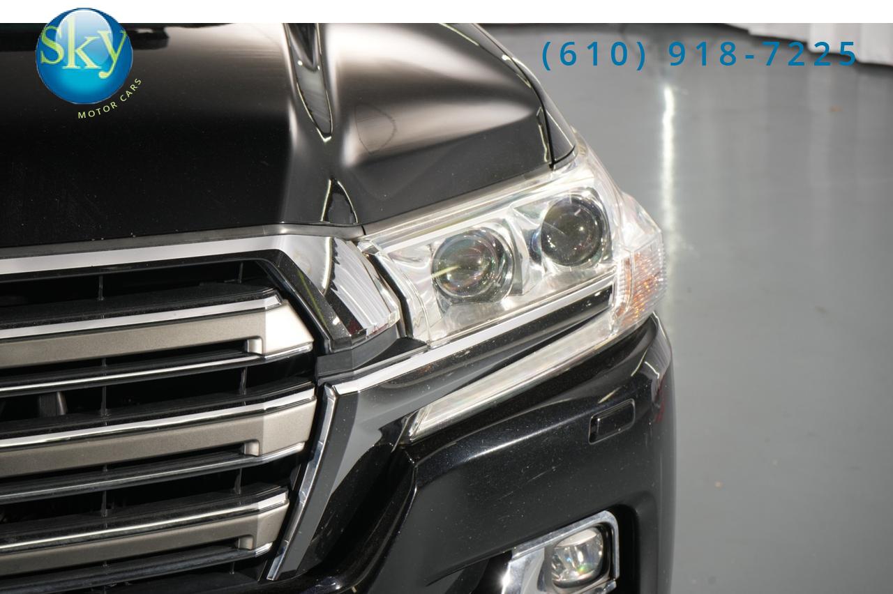 2016 Toyota Land Cruiser 4WD 8-PASSENGER REAR DVD West Chester PA