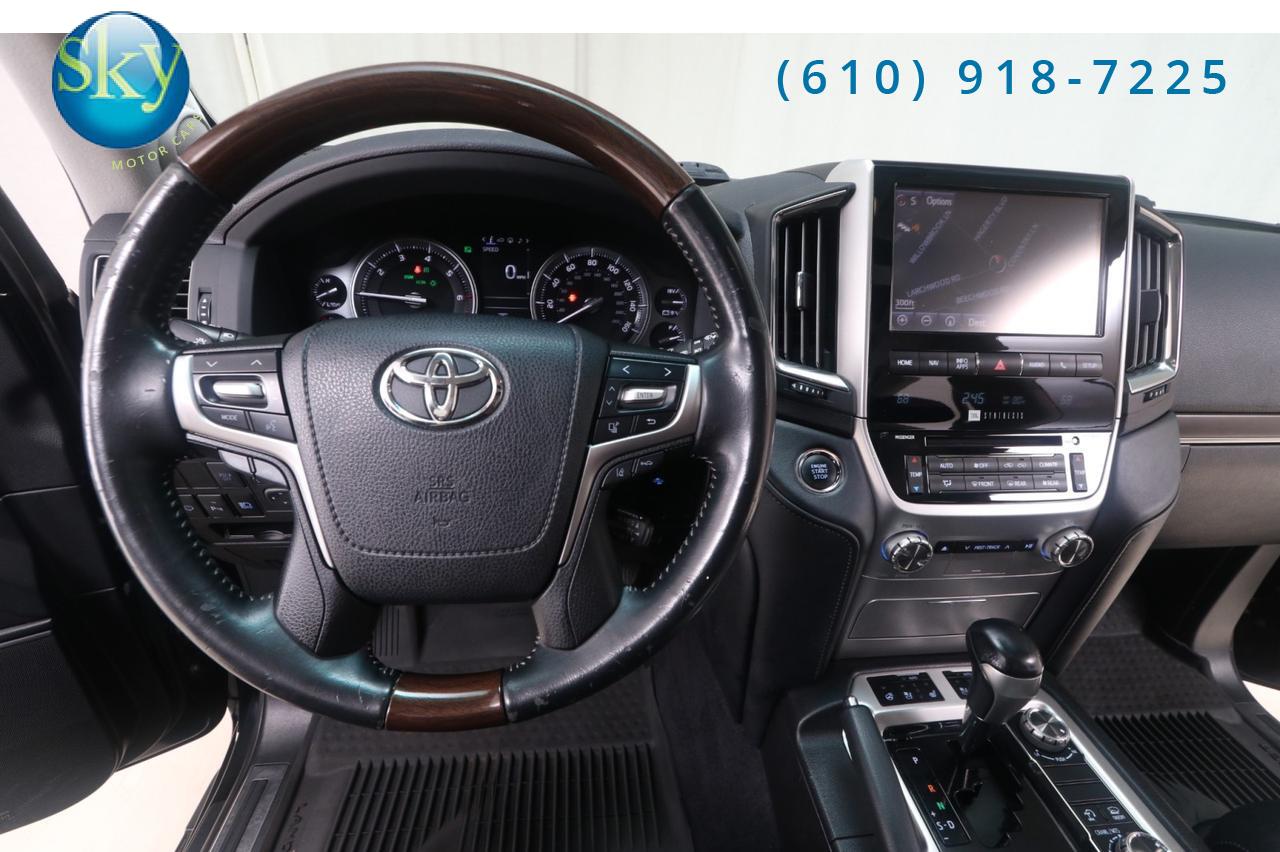 2016 Toyota Land Cruiser 4WD 8-PASSENGER REAR DVD West Chester PA