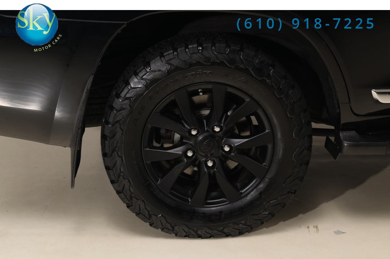 2016 Toyota Land Cruiser 4WD 8-PASSENGER REAR DVD West Chester PA