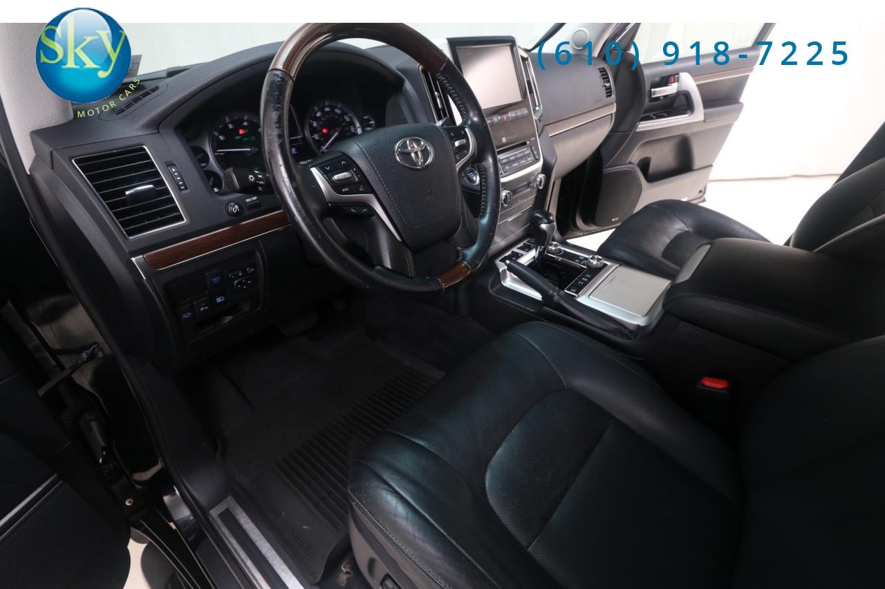 2016 Toyota Land Cruiser 4WD 8-PASSENGER REAR DVD West Chester PA