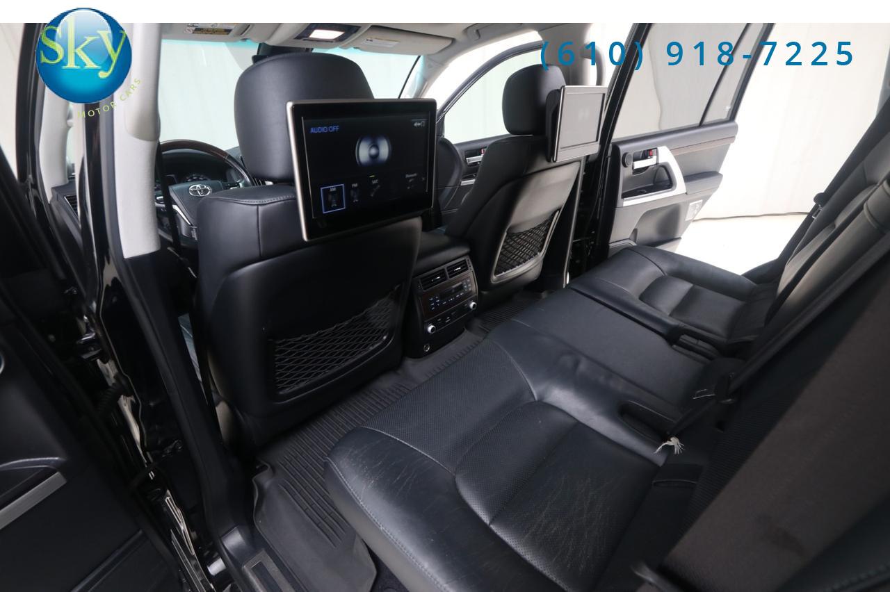 2016 Toyota Land Cruiser 4WD 8-PASSENGER REAR DVD West Chester PA