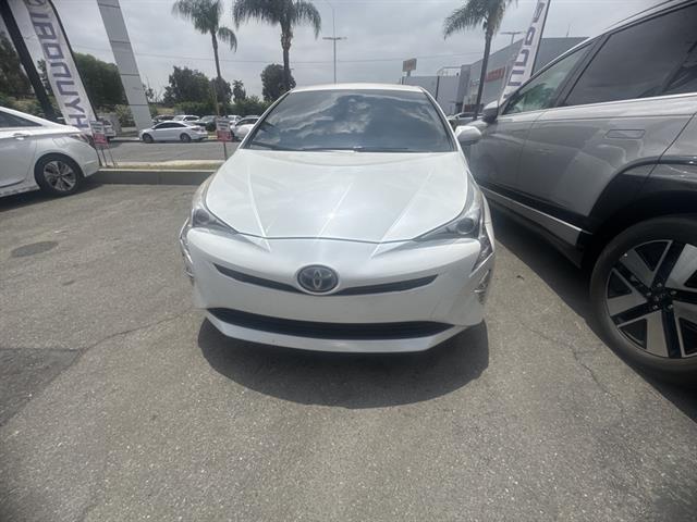 2016 Toyota Prius Four Touring