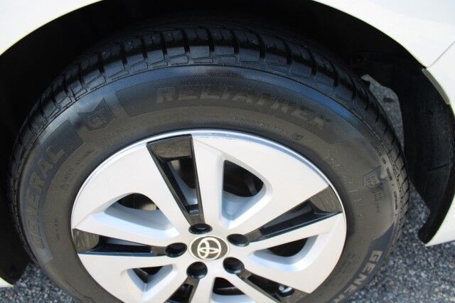 2016 Toyota Prius THREE MOONROOF TECH PKG Three Melbourne FL