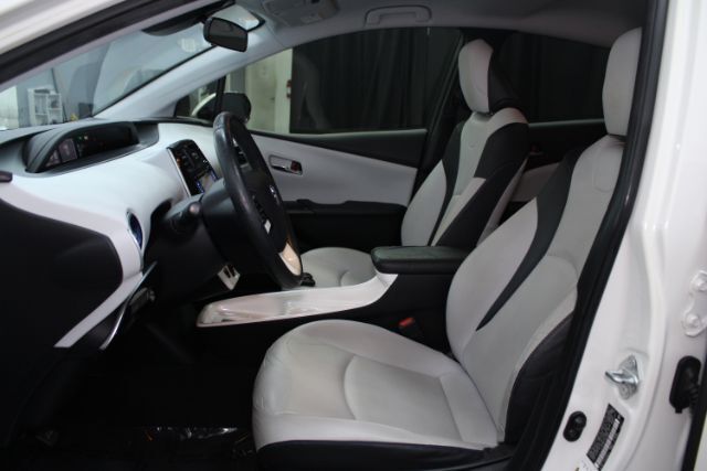 2016 Toyota Prius Three Touring Chantilly VA