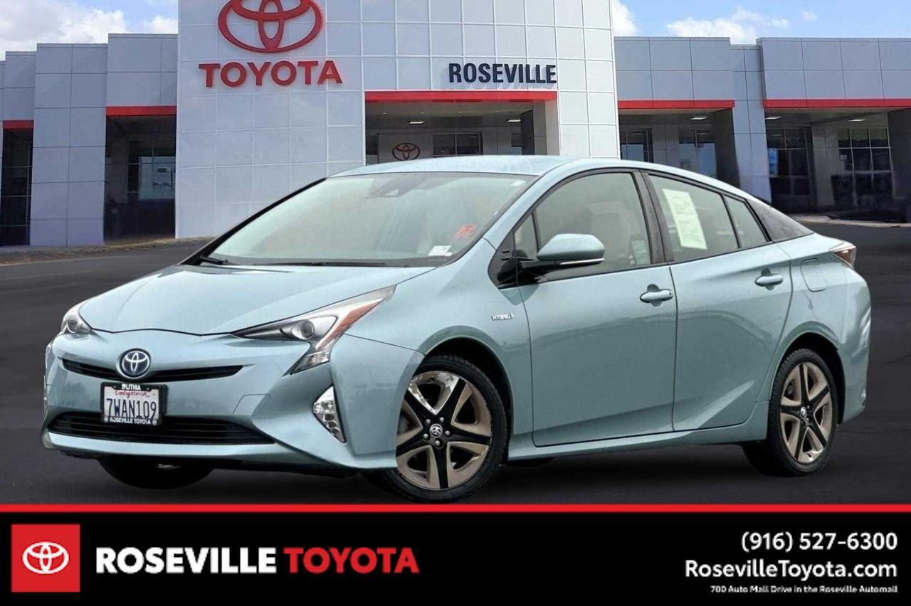 2016 Toyota Prius Three Touring