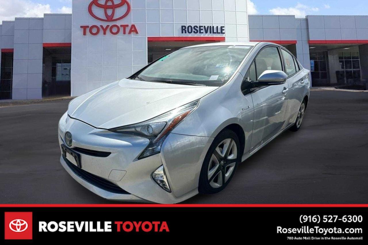 2016 Toyota Prius Three Touring