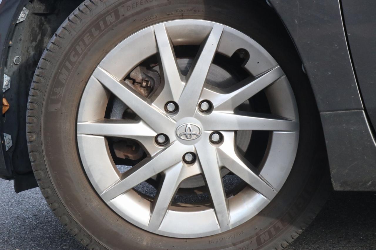 2016 Toyota Prius v Five Fredericksburg VA