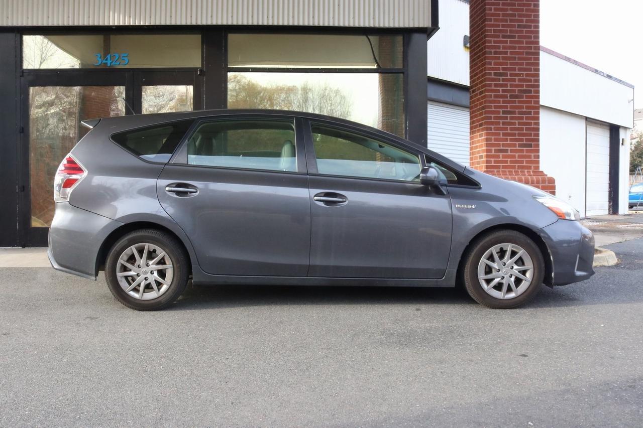 2016 Toyota Prius v Five Fredericksburg VA