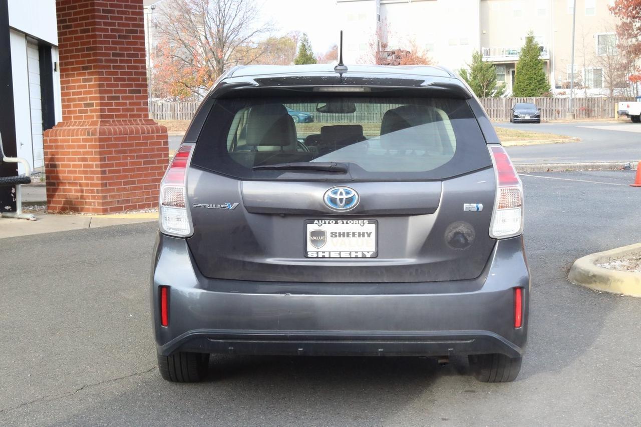 2016 Toyota Prius v Five Fredericksburg VA