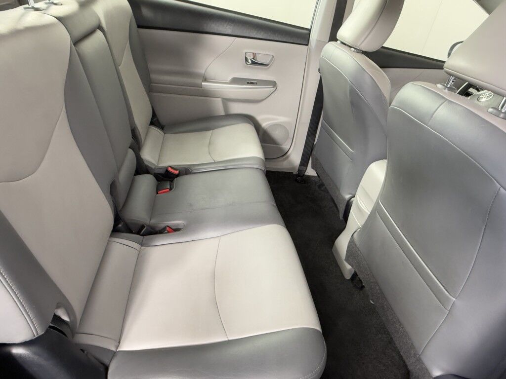 2016 Toyota Prius v Wgn Five Maumee OH