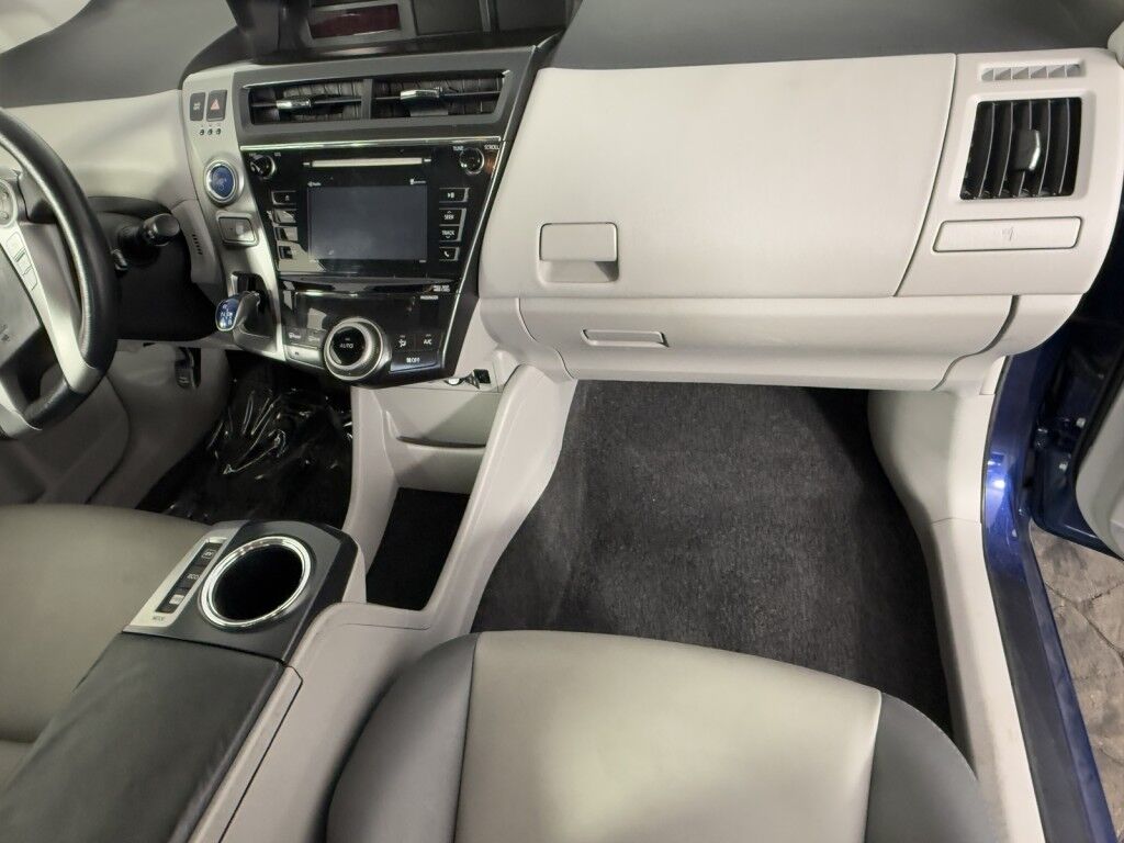 2016 Toyota Prius v Wgn Five Maumee OH