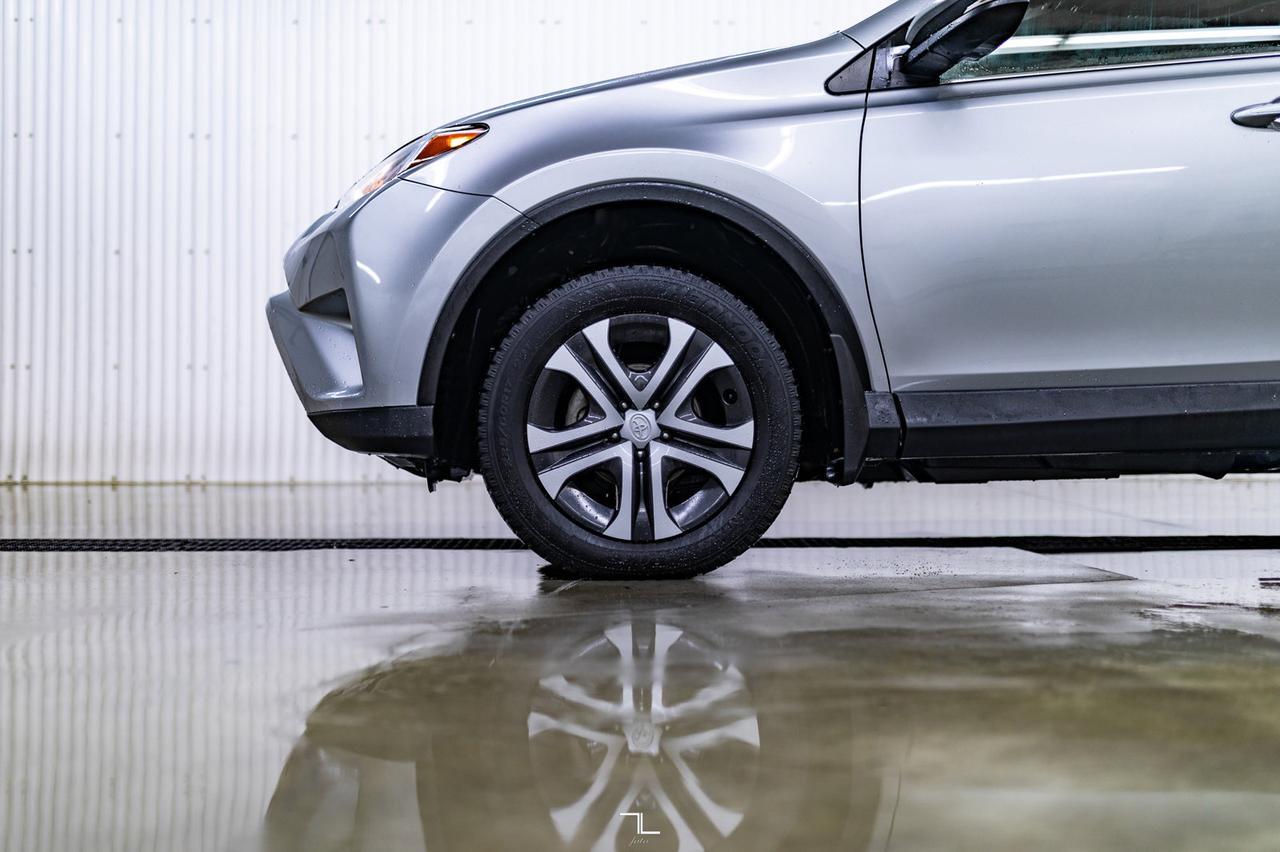 2016 Toyota RAV4 AWD LE BCam Red Deer AB