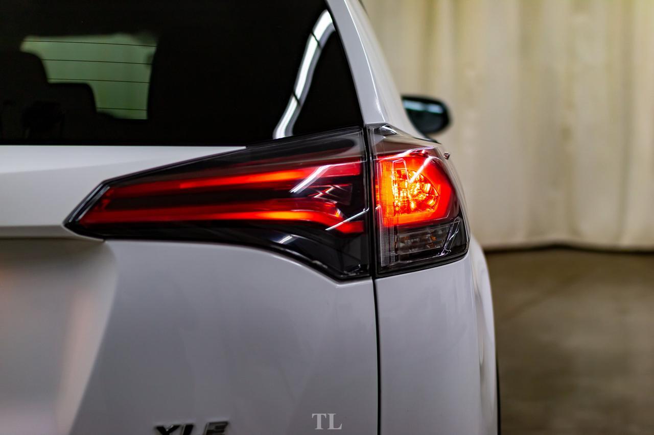 2016 Toyota RAV4 AWD XLE Roof BCam Red Deer AB