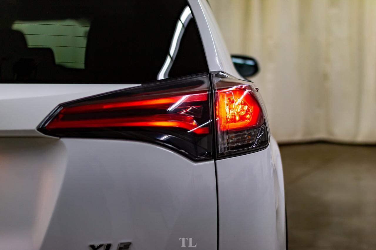 2016 Toyota RAV4 AWD XLE Roof BCam Red Deer AB