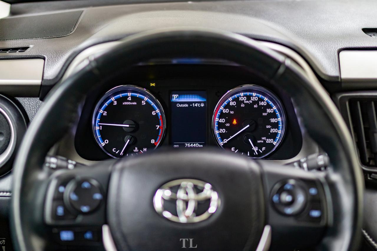 2016 Toyota RAV4 AWD XLE Roof BCam Red Deer AB