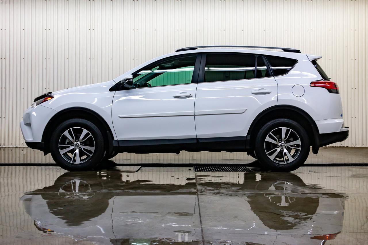 2016 Toyota RAV4 AWD XLE Roof BCam Red Deer AB