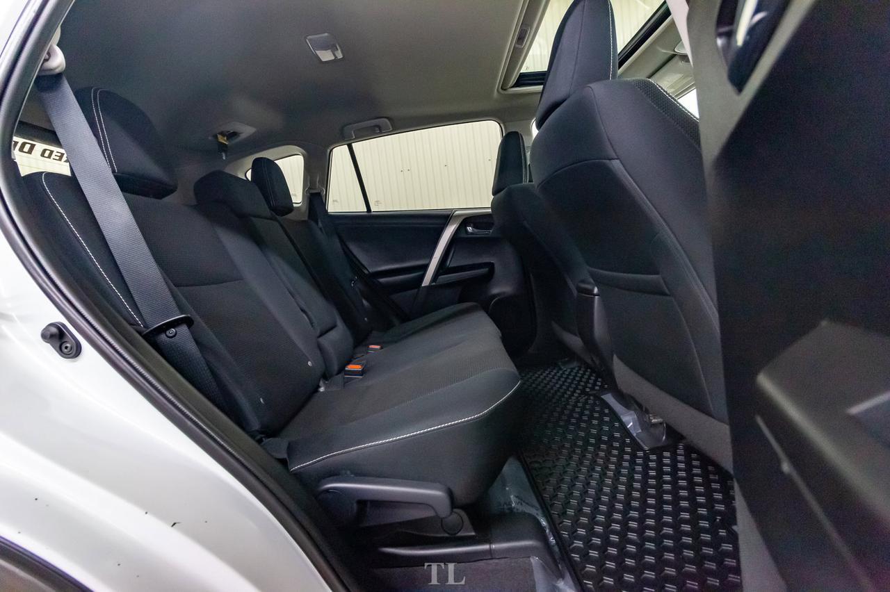 2016 Toyota RAV4 AWD XLE Roof BCam Red Deer AB