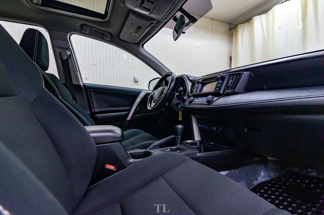 2016 Toyota RAV4 AWD XLE Roof BCam Red Deer AB