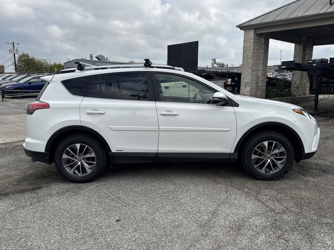 2016 Toyota RAV4 Hybrid XLE