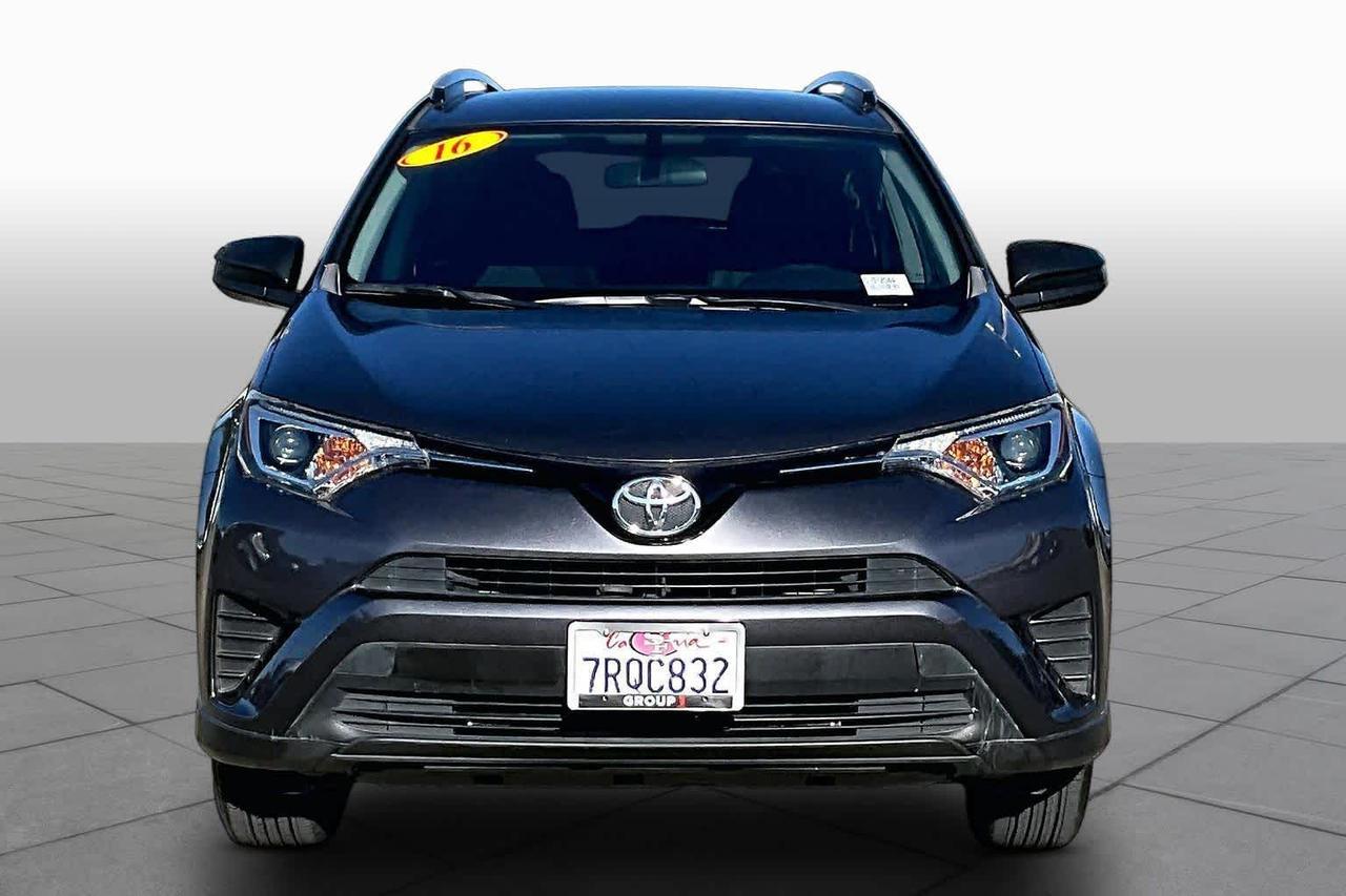 2016 Toyota RAV4 LE