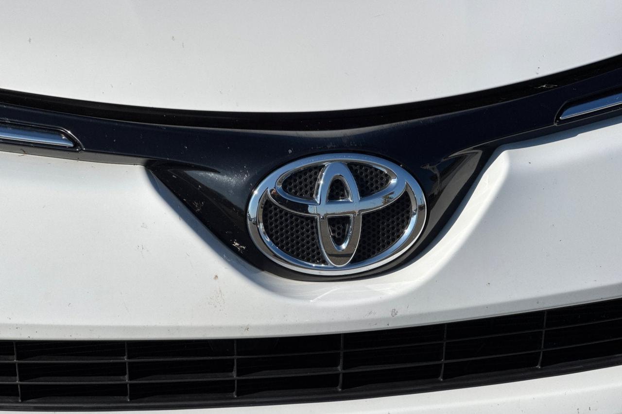 2016 Toyota RAV4 LE Roseville CA