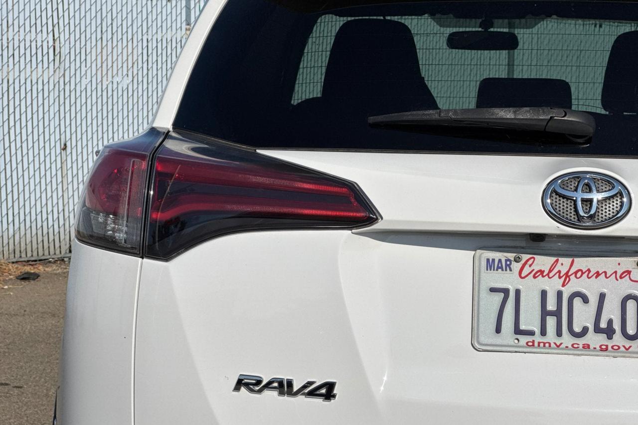 2016 Toyota RAV4 LE Roseville CA