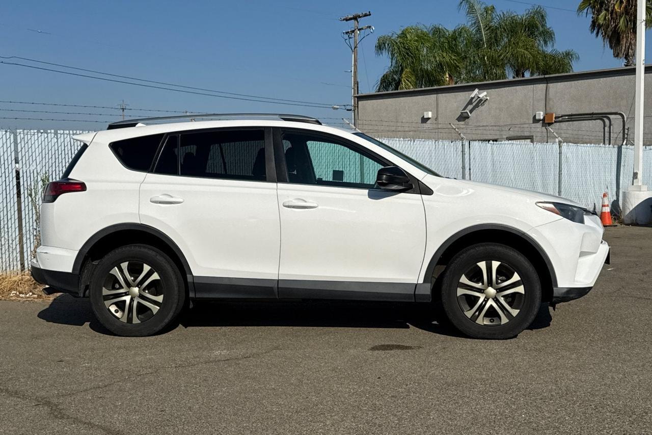 2016 Toyota RAV4 LE Roseville CA