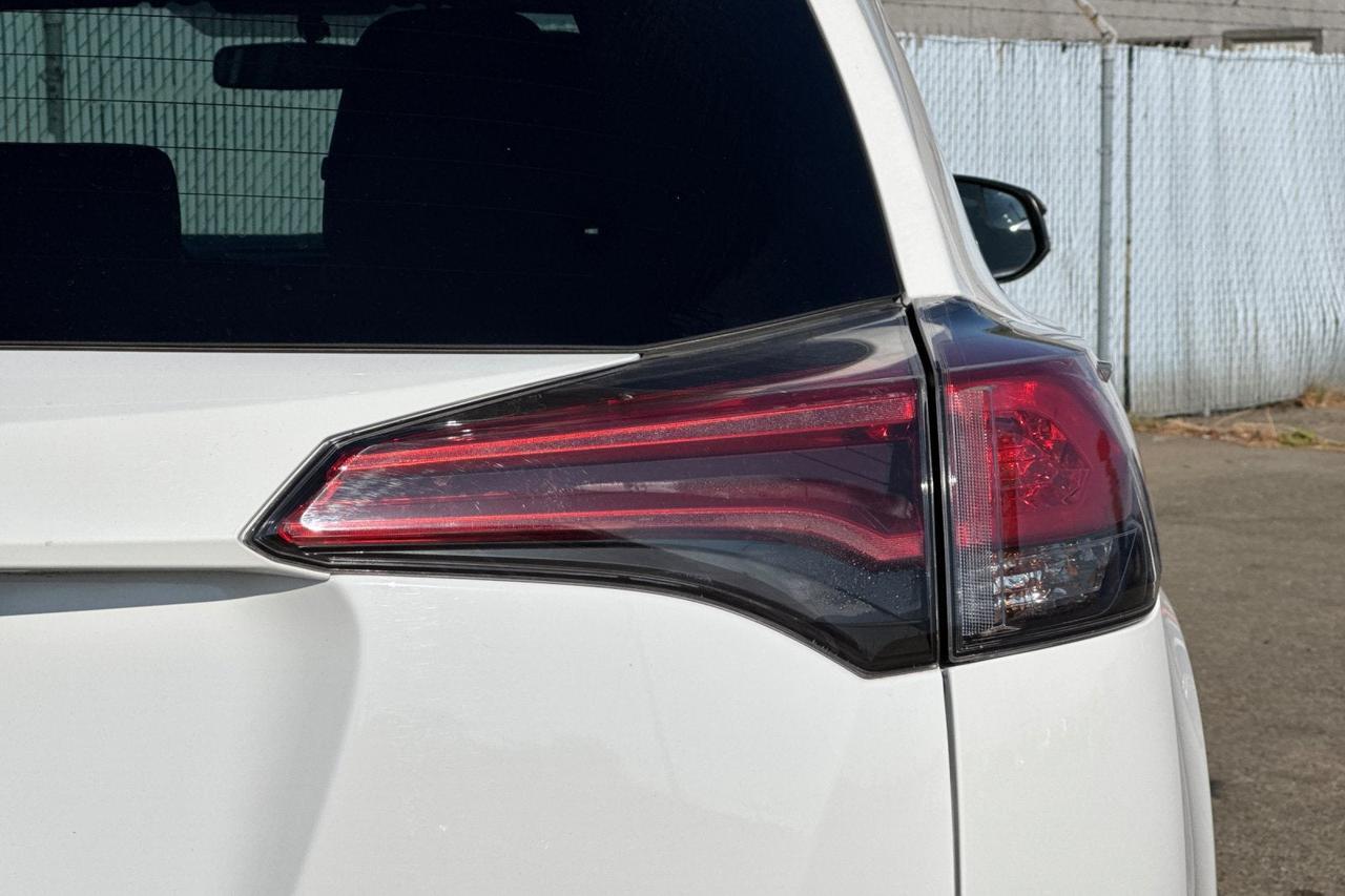 2016 Toyota RAV4 LE Roseville CA