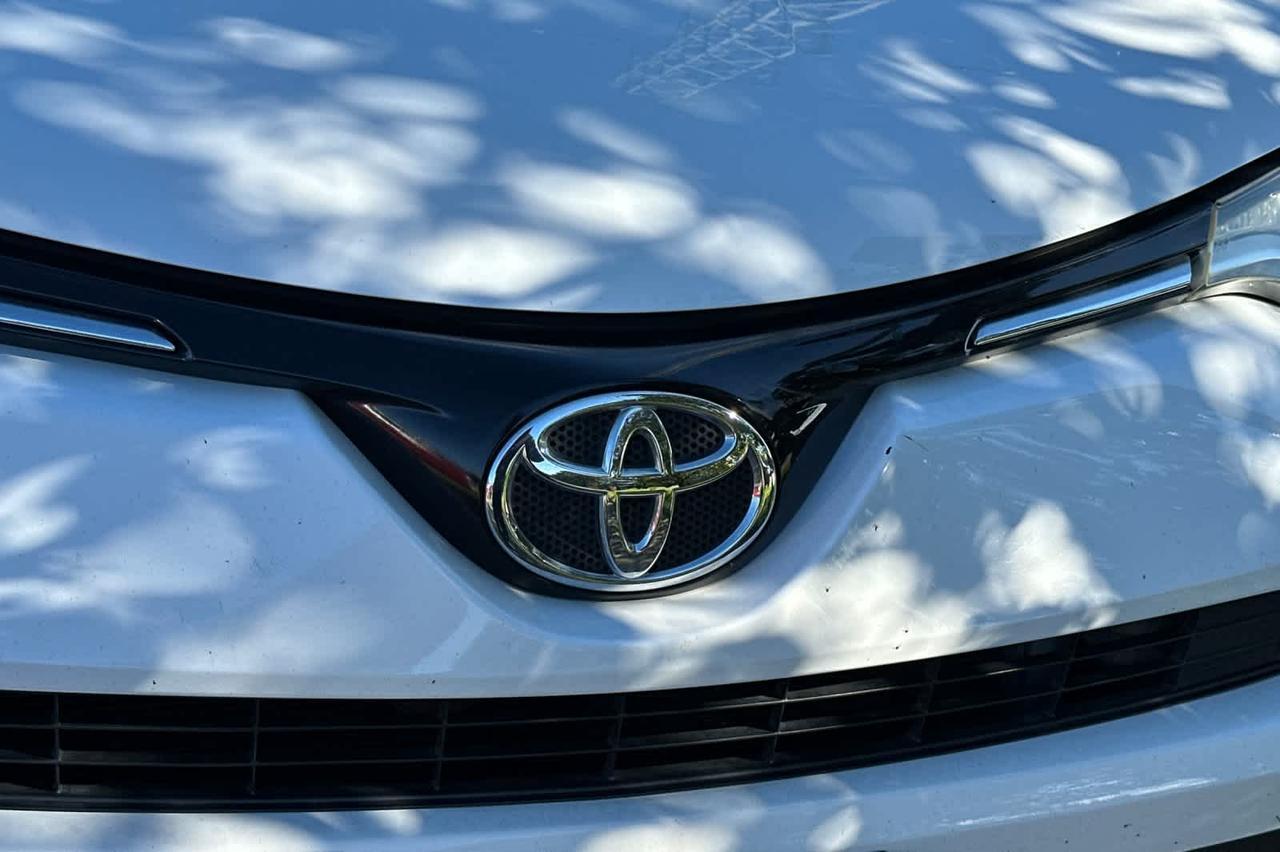 2016 Toyota RAV4 LE Roseville CA