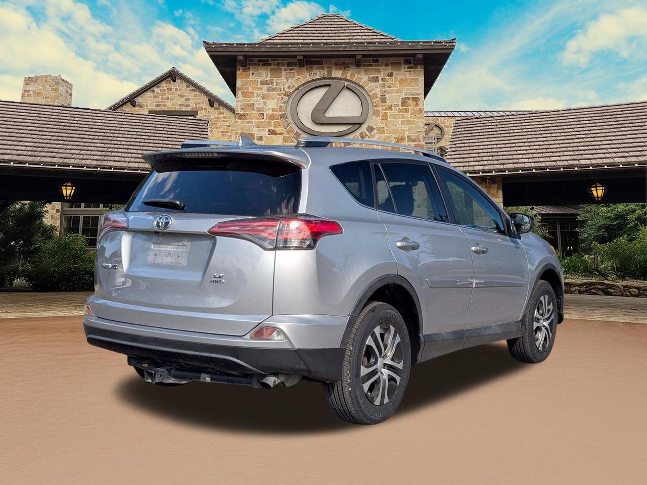 2016 Toyota RAV4 LE