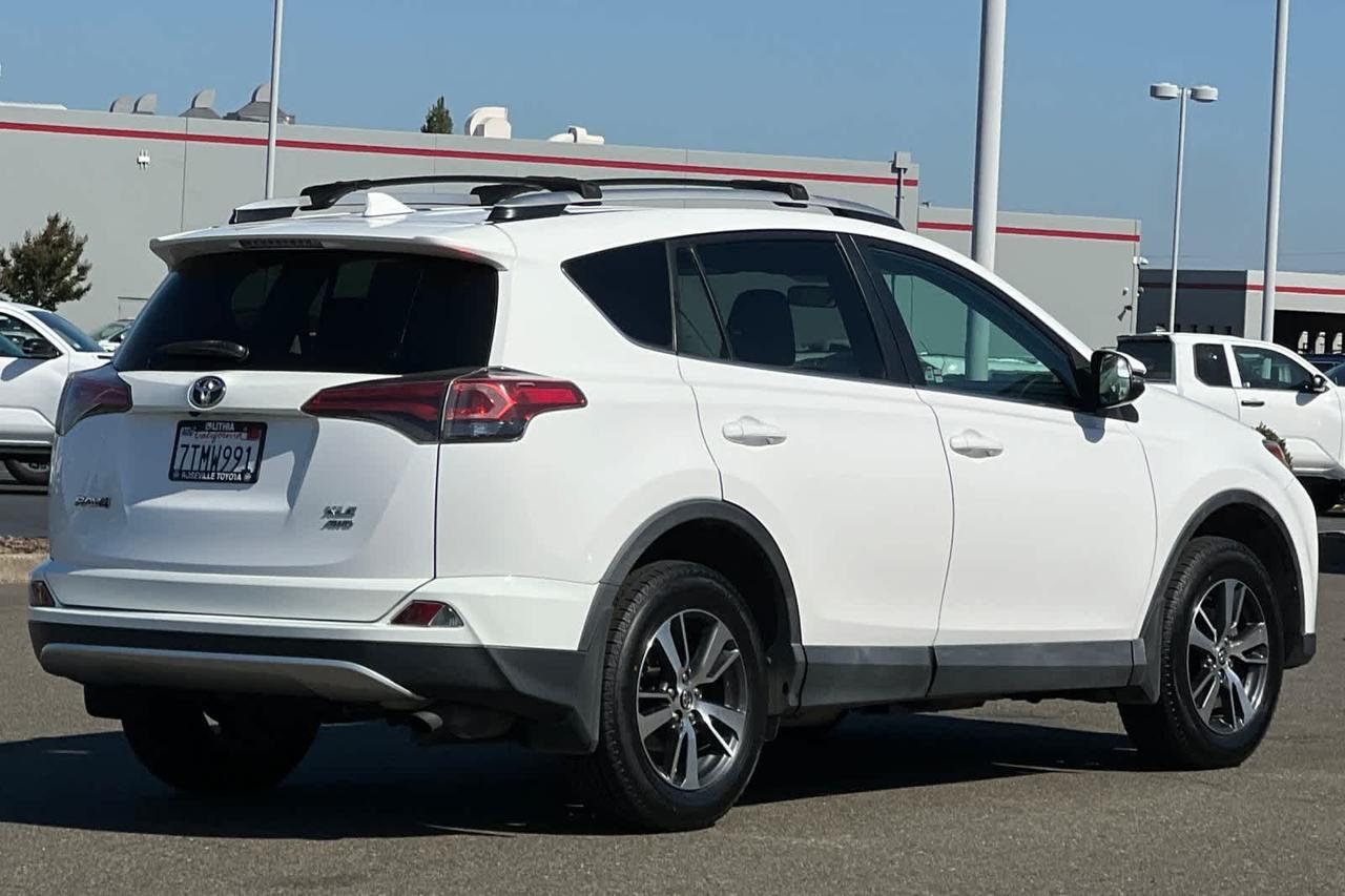 2016 Toyota RAV4 XLE