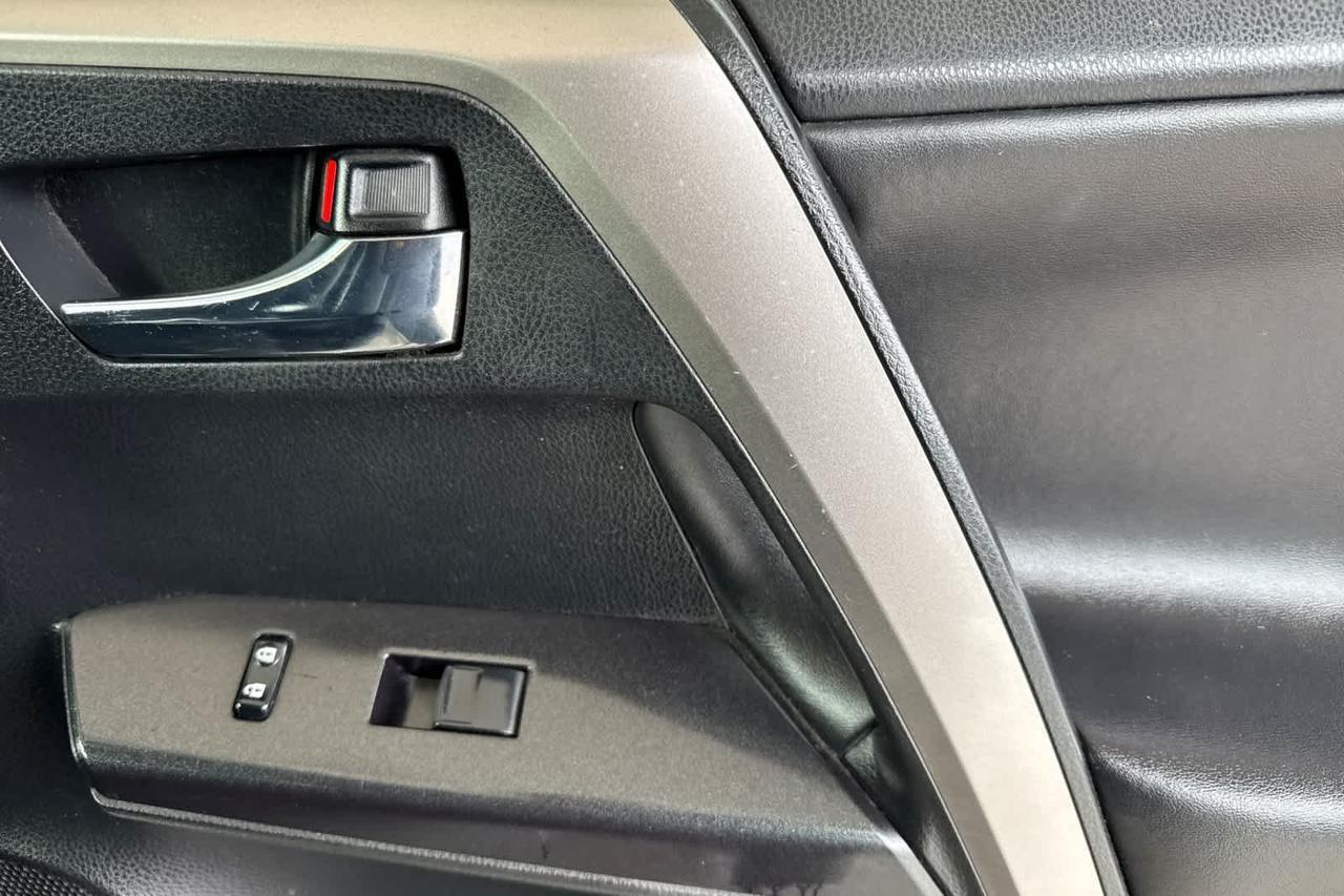 2016 Toyota RAV4 XLE Roseville CA