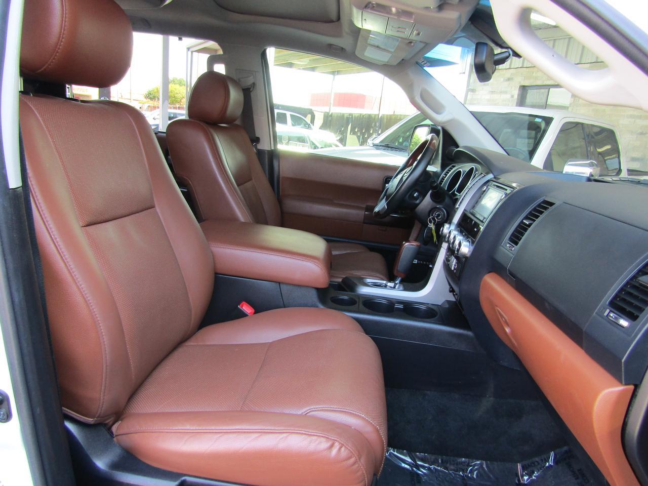 2016 Toyota Sequoia 4WD 5.7L FFV Platinum (Natl) Grand Prairie TX