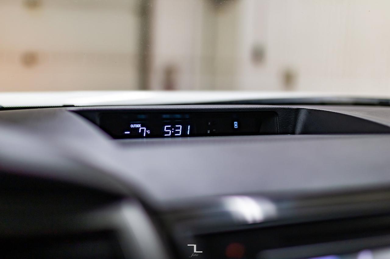 2016 Toyota Sequoia AWD Platinum Leather Roof Nav BCam Red Deer AB