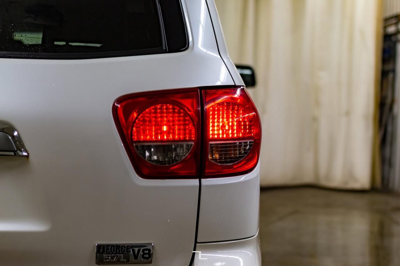 2016 Toyota Sequoia AWD Platinum Leather Roof Nav BCam Red Deer AB