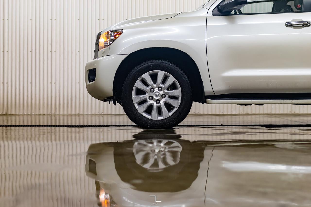 2016 Toyota Sequoia AWD Platinum Leather Roof Nav BCam Red Deer AB